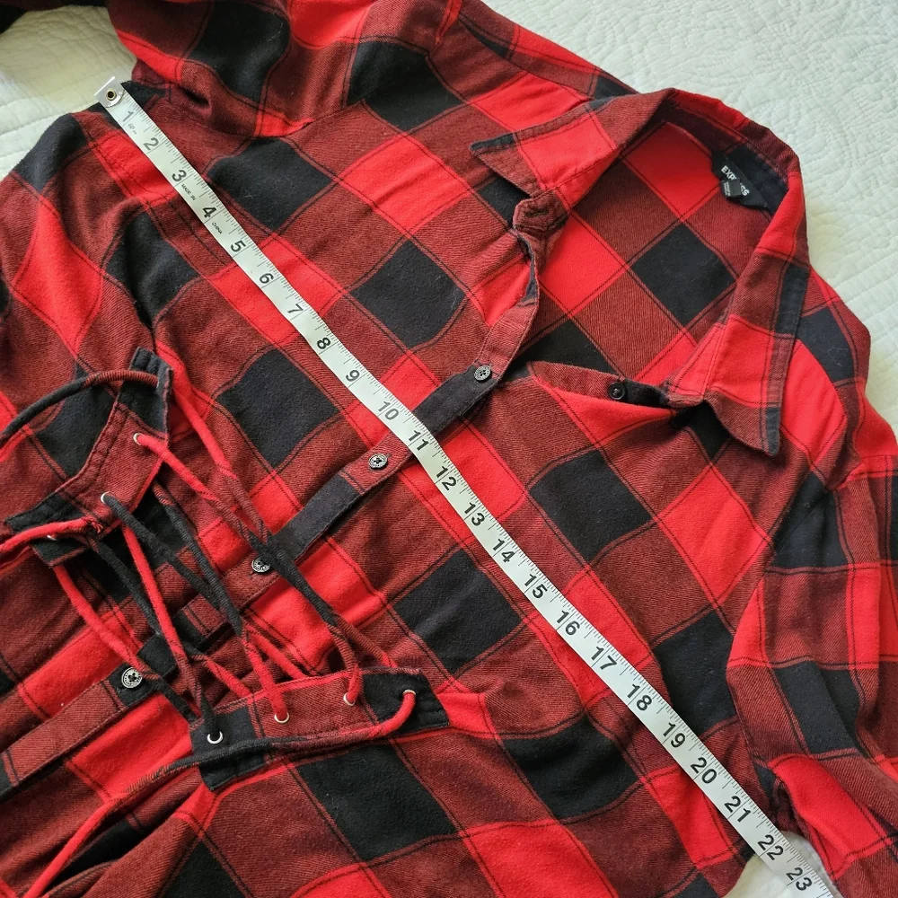 Express Buffalo Plaid Women's Top - Picture 4 of 6